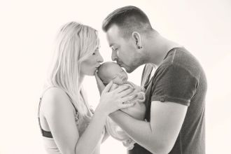 Baby-Fotografie und Neugeborenenshooting | C. Schrörs | Fotografin in Leipzig/Halle