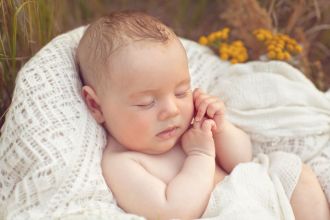 Baby-Fotografie und Neugeborenenshooting | C. Schrörs | Fotografin in Leipzig/Halle